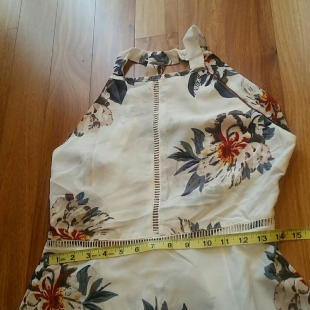 ⭐️SOLD⭐️Boho Floral halter maxi dress SIZE L - Picture 8 of 8